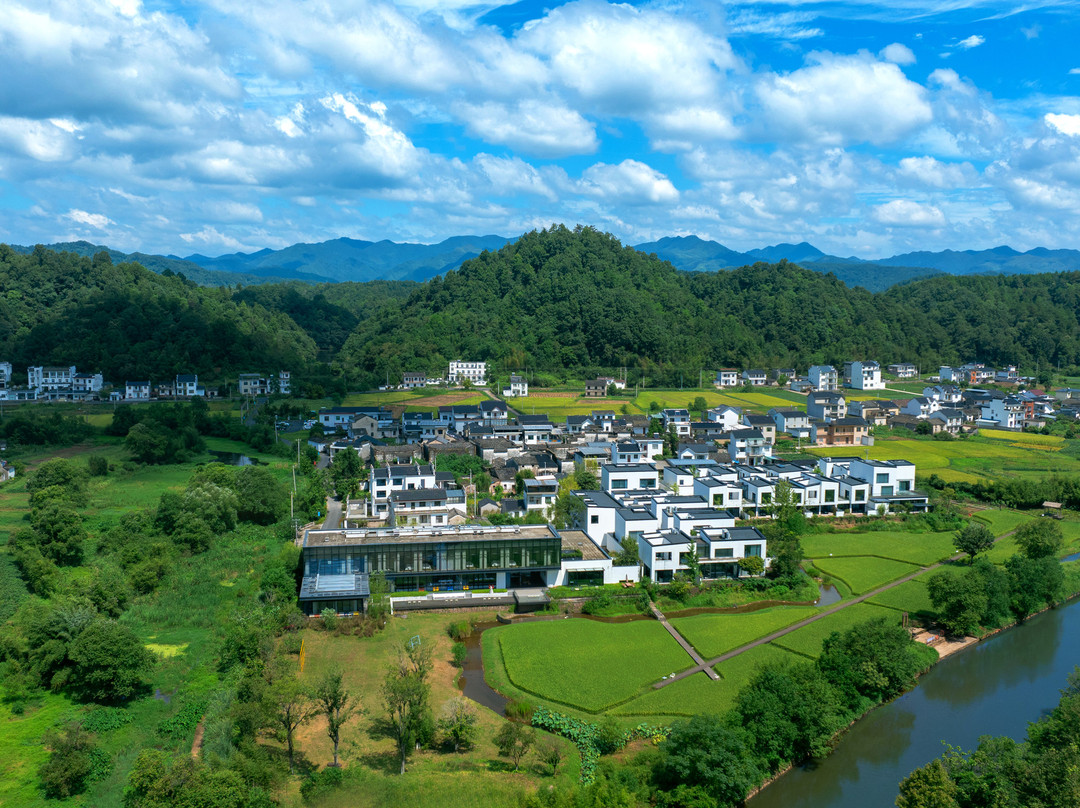 黄山休宁田居里艺术度假村Villa Hotel