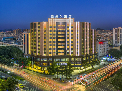 阳江江城君怡广场亚朵X酒店