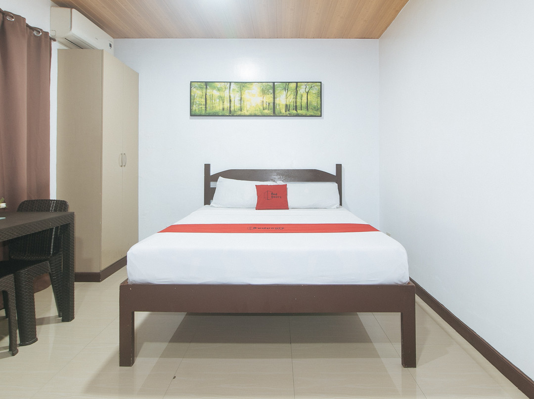 RedDoorz @ RJ's Bldg near Lyceum Gen. Trias Cavite