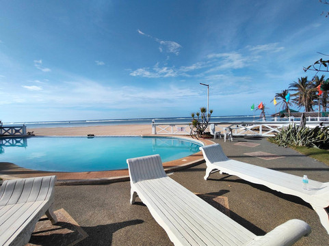 Punta Riviera Resort