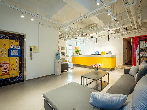 布丁严选酒店(西安回民街钟楼地铁站店)主图