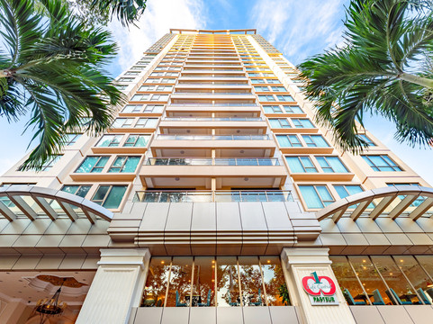 舍尔伍德俱乐部酒店