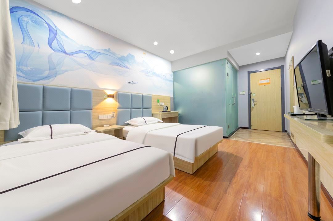 Jian'ai Collection Hotel (Triangle Lake Subway Station)