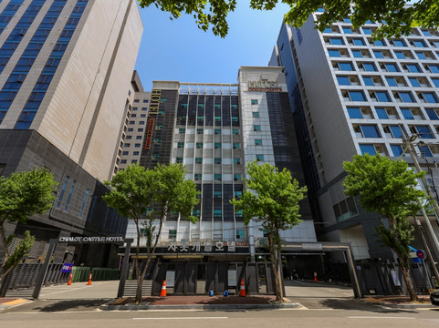 Charlot Castle Hotel