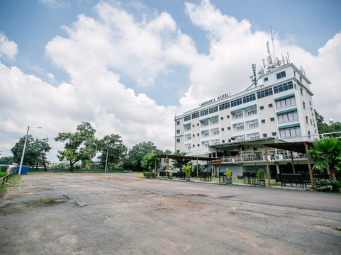 居銮酒店住宿-Merdeka Hotel
