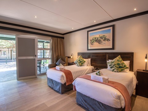 阿勒布什旅行酒店