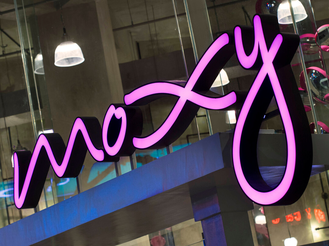 贝尔法斯特市Moxy酒店