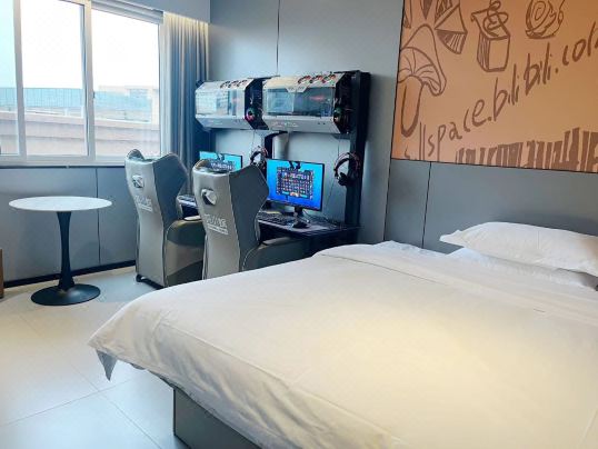 Chengxiaowo E-Sports Hotel (Quanjiao Aokang Pedestrian Street Branch)