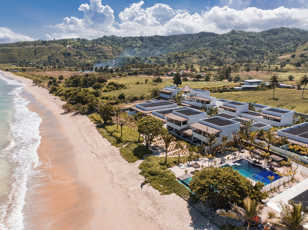 Amber Lombok Beach Resort