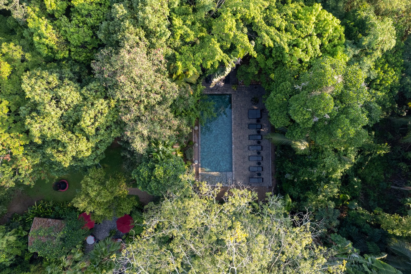 瓦拉瓦酒店-官方