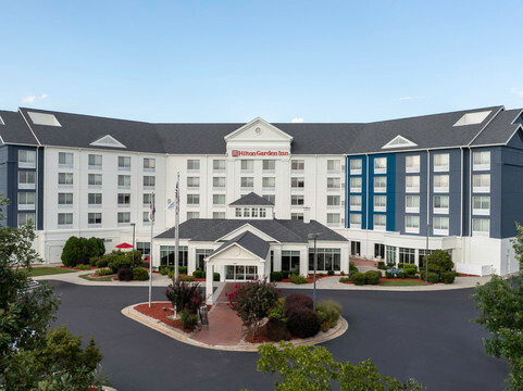 Weldon酒店住宿-罗厄诺克拉皮兹希尔顿花园旅馆