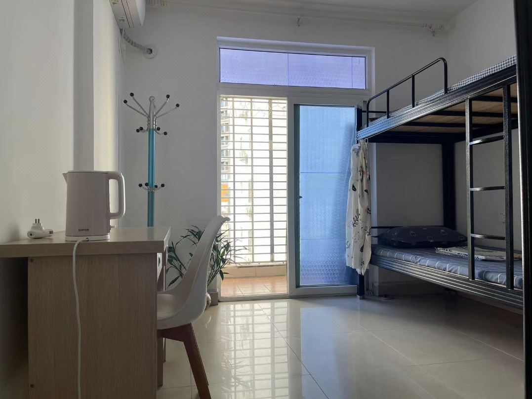 Haikou Manshi Time Youth Hostel (Haikou No.9 Middle School)