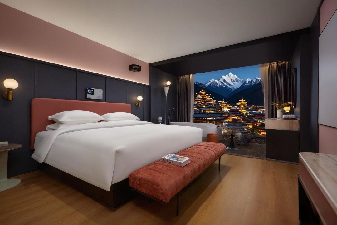 Shangri-La Divine Comedy Anais Hotel