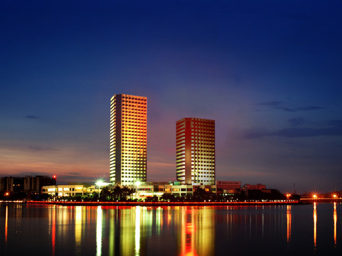 潭江半岛酒店主图