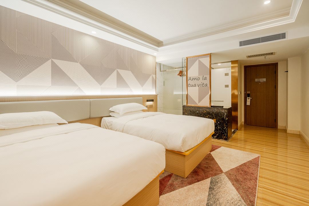 FIESTA HOTEL