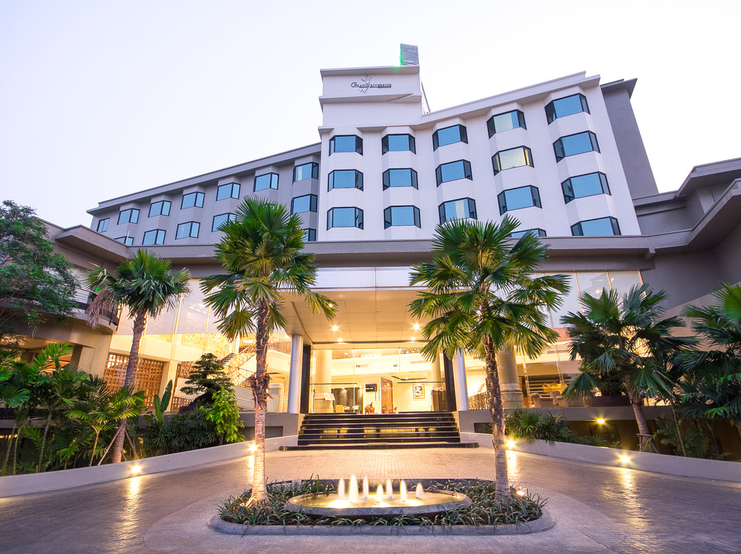 彭世洛滨江大酒店酒店