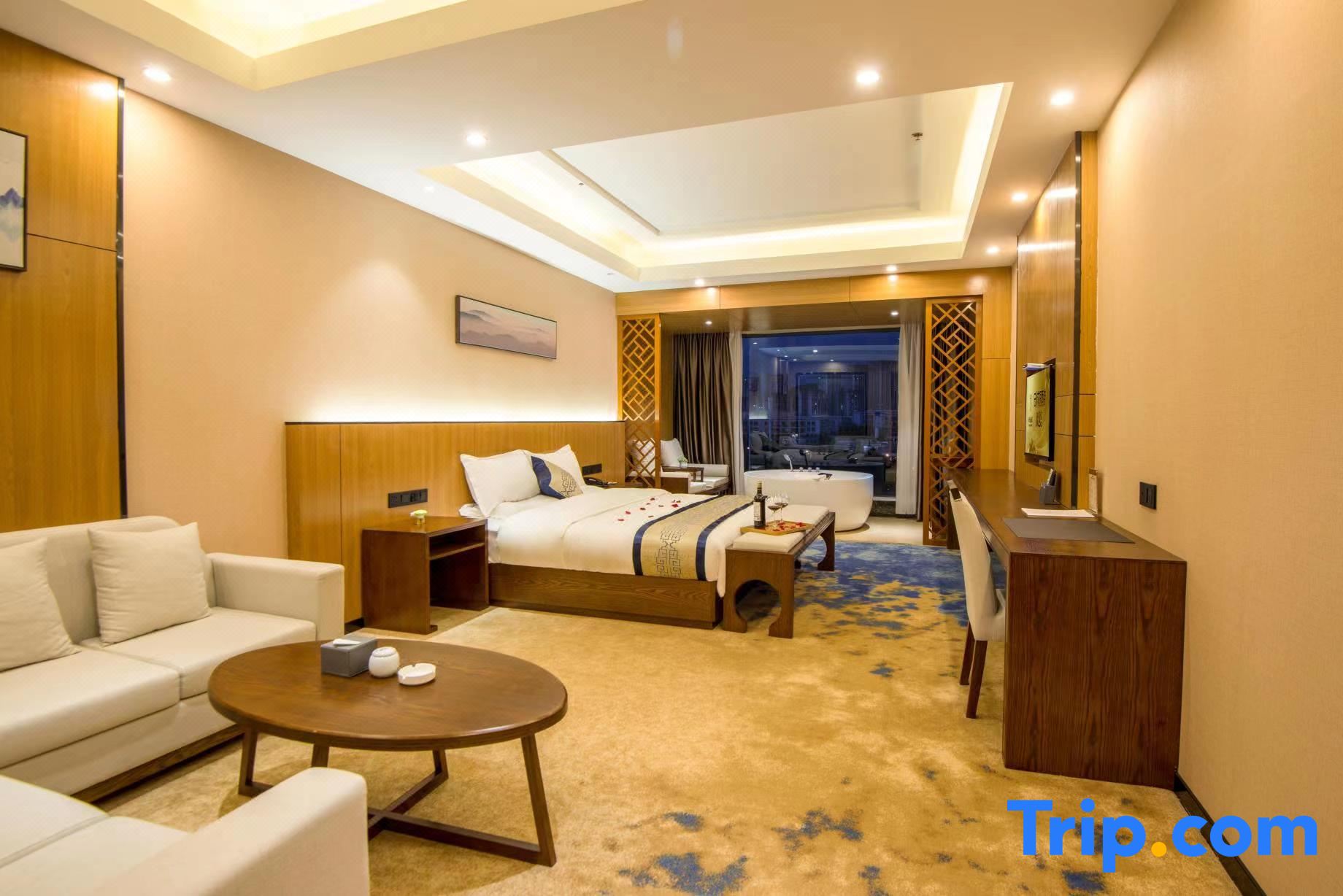 Days Inn Wyndham Yunxiao (Kunming South High-speed Railway Station)