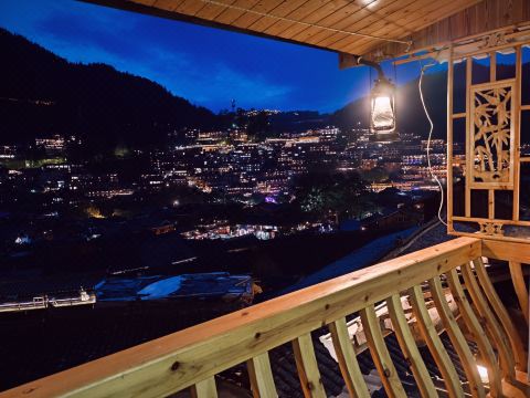 Xijiang Qianhu Miao Village Wenjia Scenic Homestay