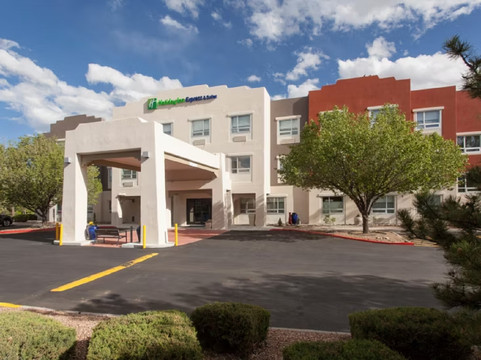 Holiday Inn Express & Suites Santa Fe By IHG