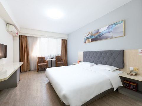 银通之旅商驿旅站(深圳布吉龙苑店)主图