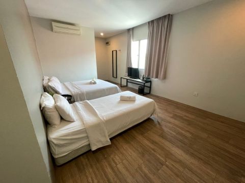 Chariton Hotel-官方