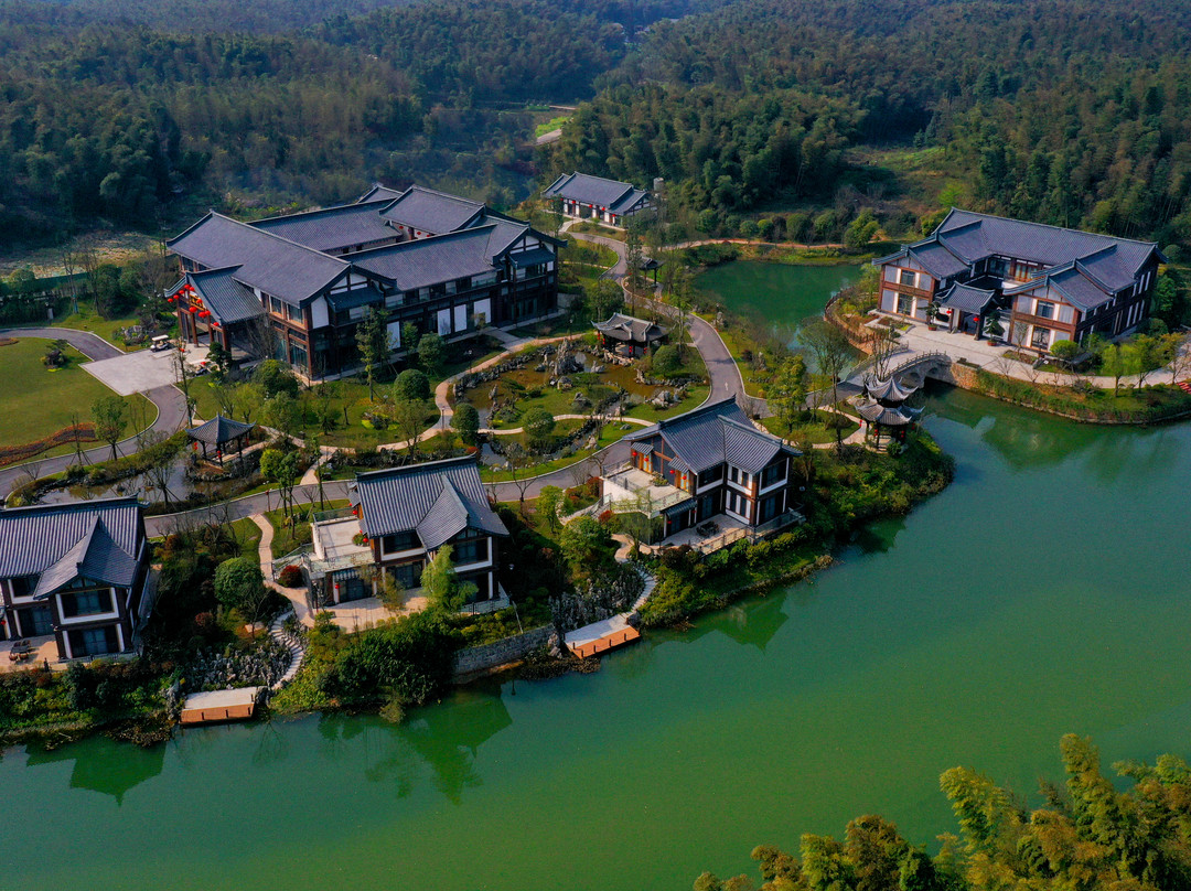 蜀南文旅园林度假酒店