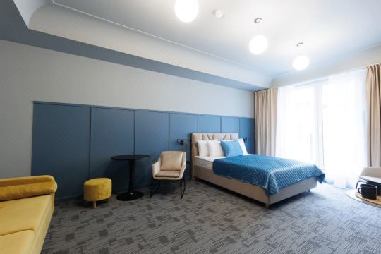 Simple Hotel B9 Furnished Rooms
