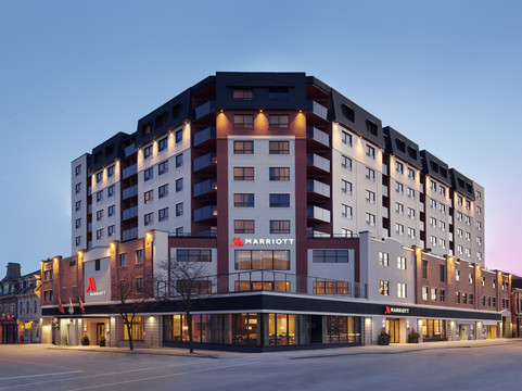 金斯顿福朋喜来登酒店