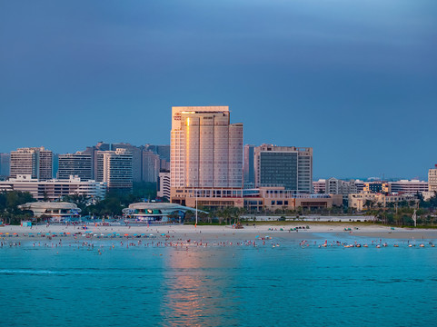 北海银滩皇冠假日酒店