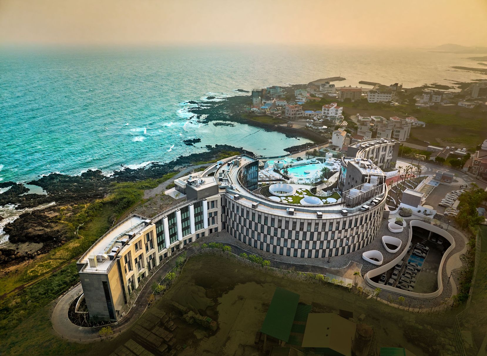 新罗舒泰普拉斯梨湖田屋海滨酒店-官方