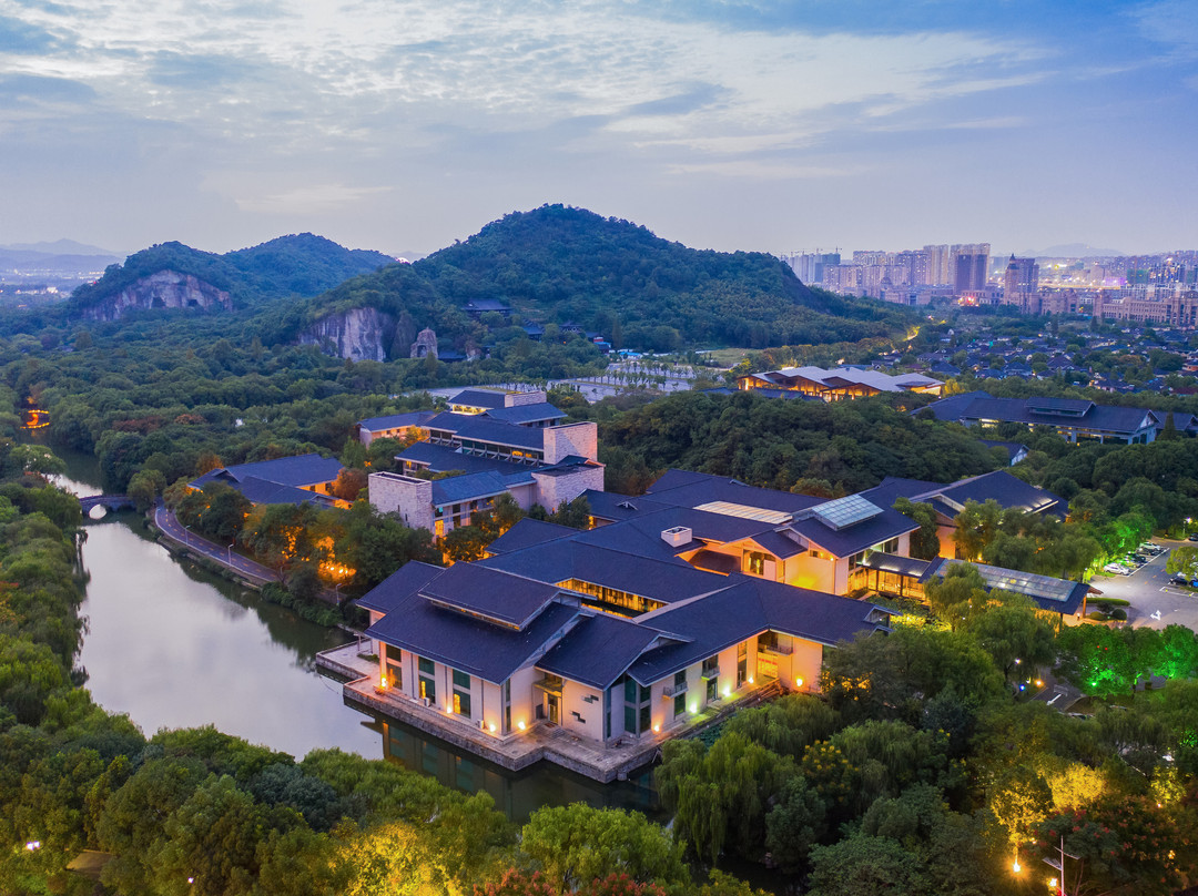 绍兴县酒店住宿-鉴湖大酒店