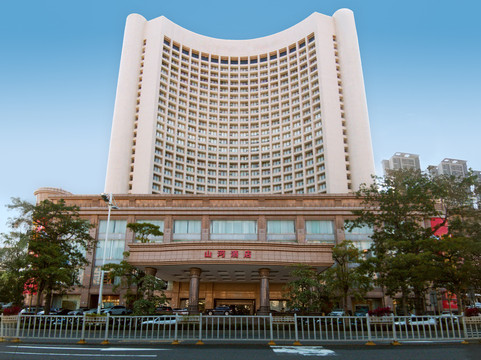 湛江市酒店住宿-湛江皇冠假日酒店