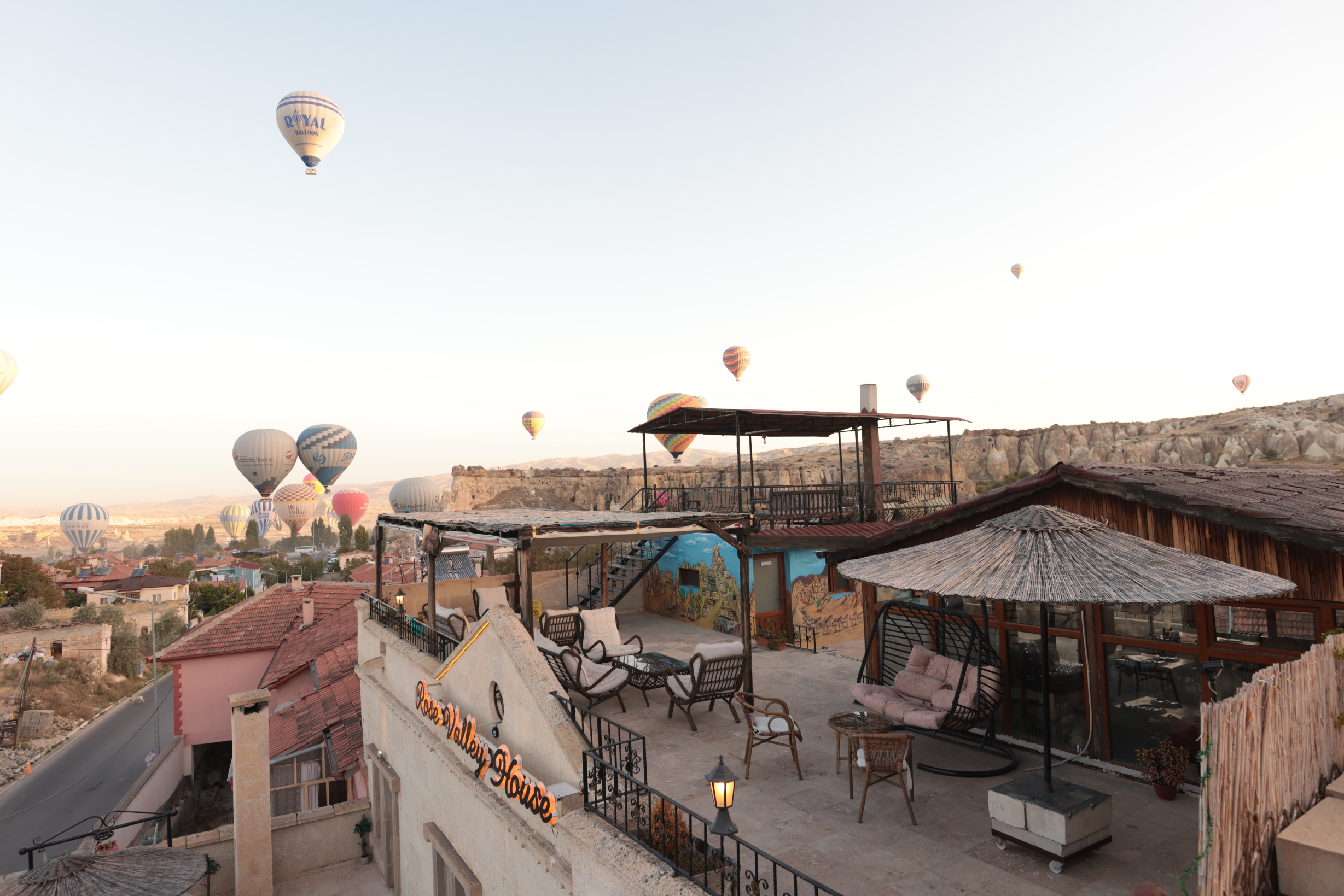 玫瑰谷酒店-官方