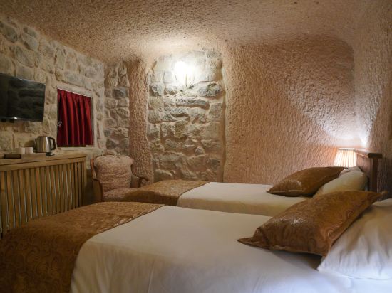 Takaev Cave House Room Type - Twin Cave Room