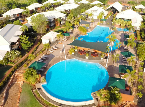 凯布尔海滩盛橡度假酒店主图