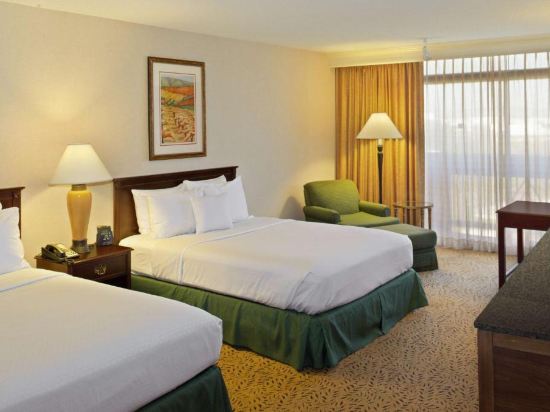 DoubleTree by Hilton San Jose Room Type - Non-Smoking Superior Queen Metro Tower Room