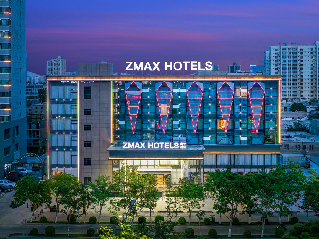 ZMAX满兮酒店(库尔勒石化大道塔里木油田公司店）