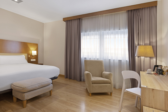 B&B HOTEL Logroño Las Cañas-官方