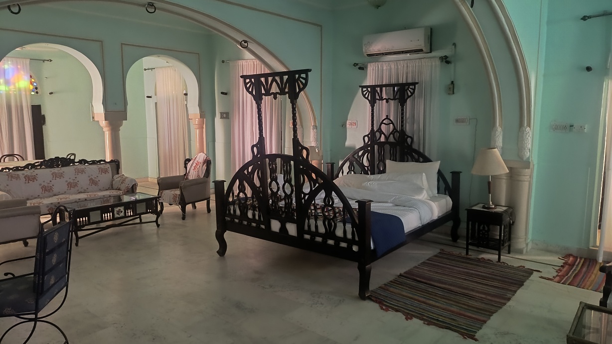 加赫帕彻瓦尔堡酒店-官方