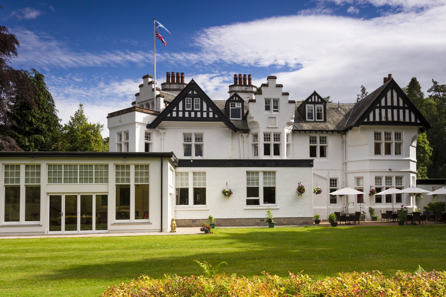 Pine Trees Hotel-官方