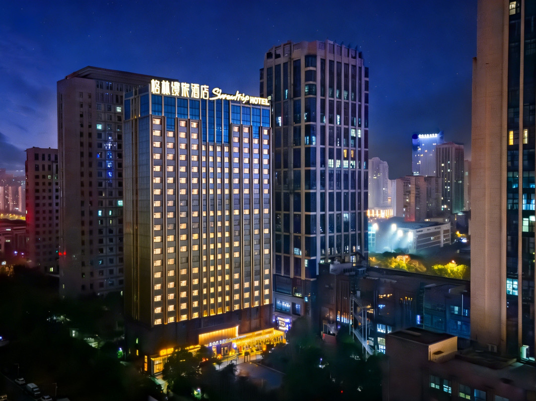 格林缦旅酒店（秋水广场翠苑路地铁站店）