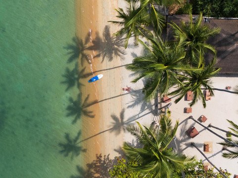 尼基海滩小屋度假村