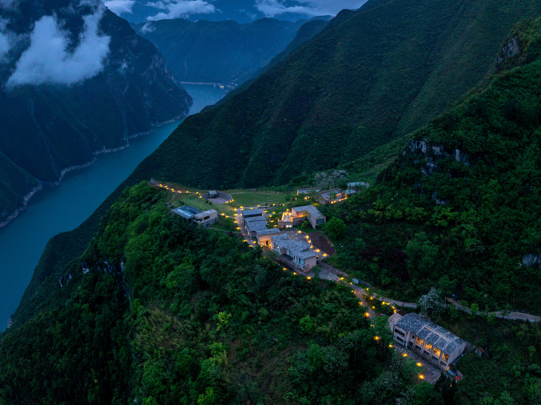 目涯巫山民宿