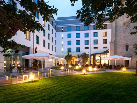 Leiferde酒店住宿-施泰根贝格尔公园不伦瑞克酒店