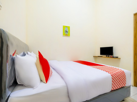 Hotel O near RS Fatmawati formerly White House