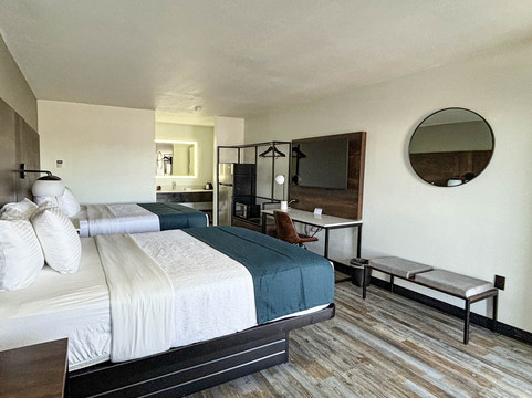 加利福尼亚伍德兰德- 萨克拉门托机场 6号汽车旅馆