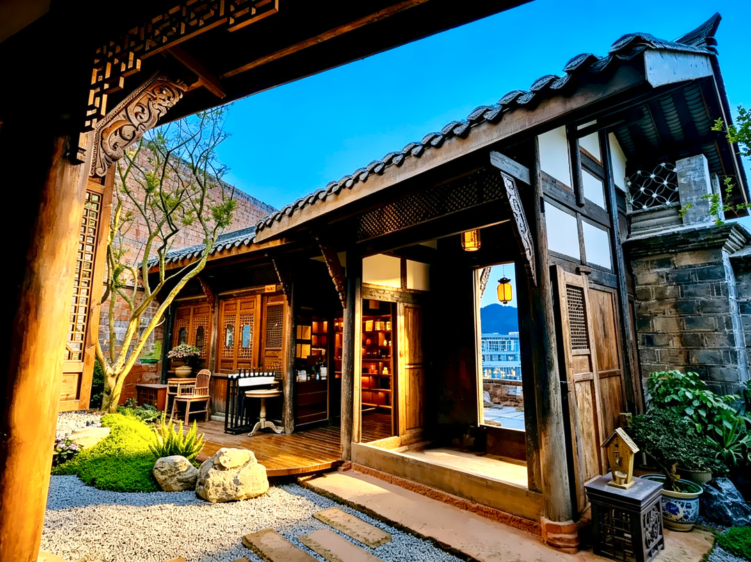 乐山楠院民宿（上中顺特色街区店）