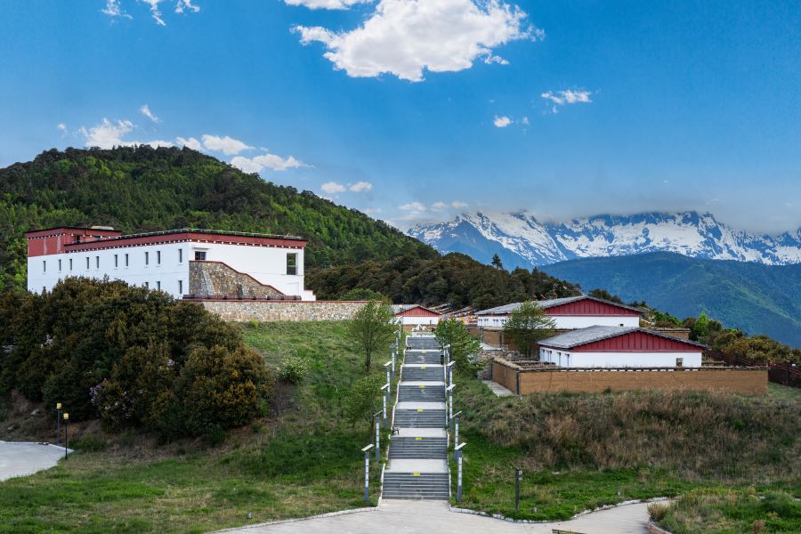 德钦高山别庄 · 梅里酒店-官方