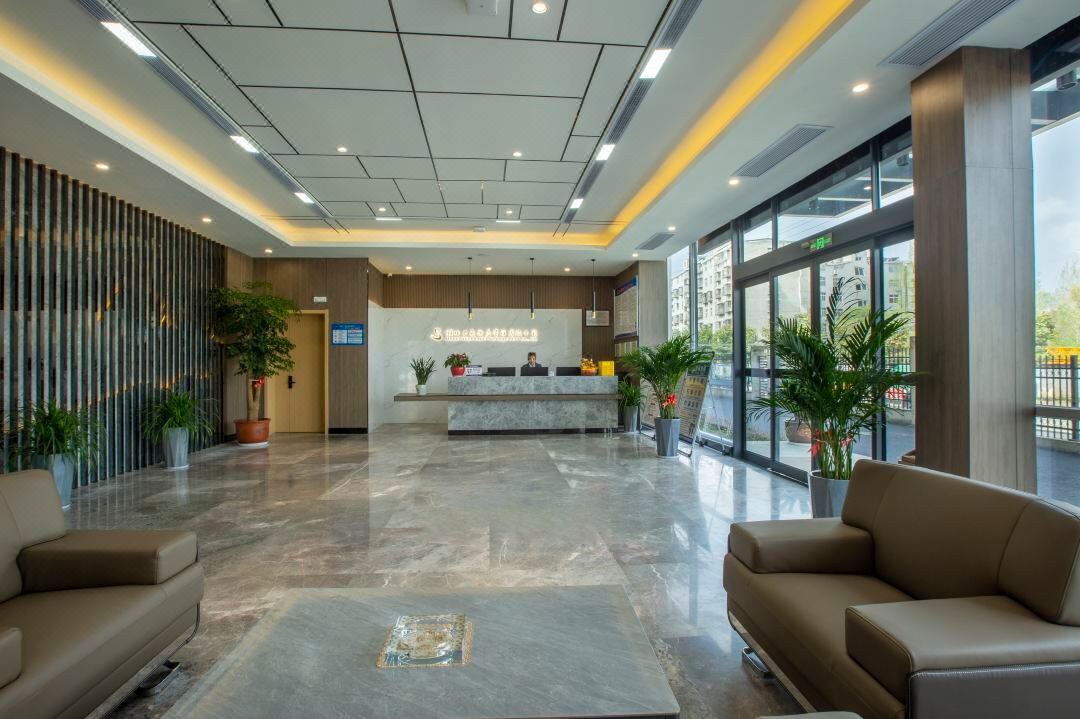 Hubei Litian Hotel (Fangxian Branch)