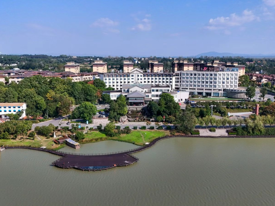 钟祥莫愁湖国际大酒店